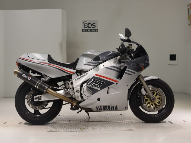 Yamaha FZR1000 1989