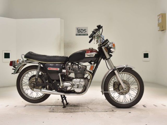 Triumph T150