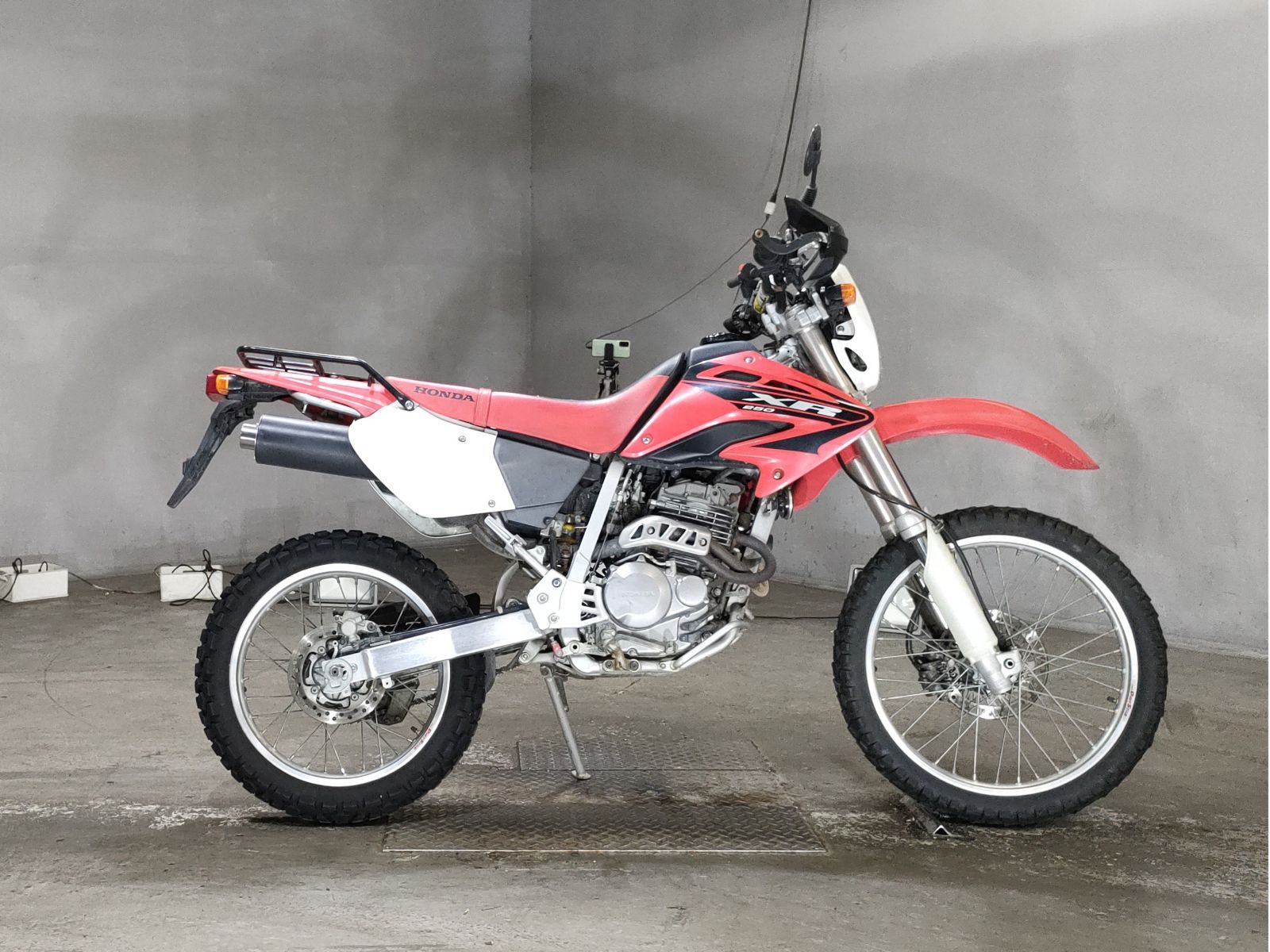 Suzuki GIXXER250SF