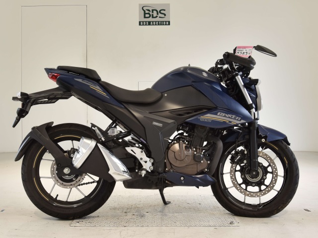 Suzuki GIXXER250