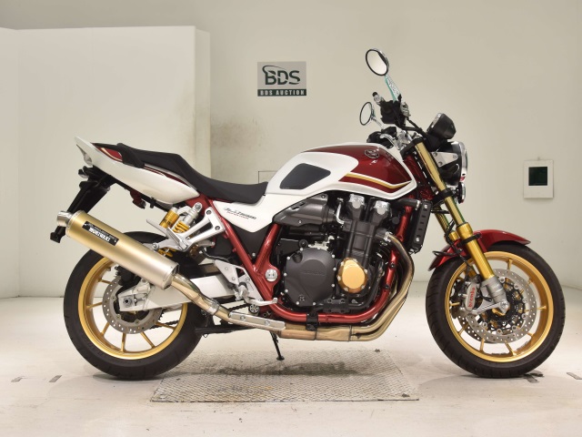 Honda CB1300SF 2023