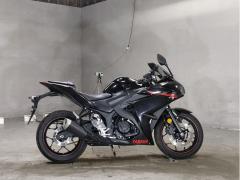 Yamaha YZF-R25 2015