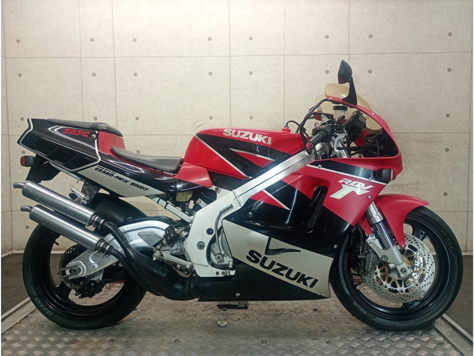 Suzuki RGV250 GAMMA
