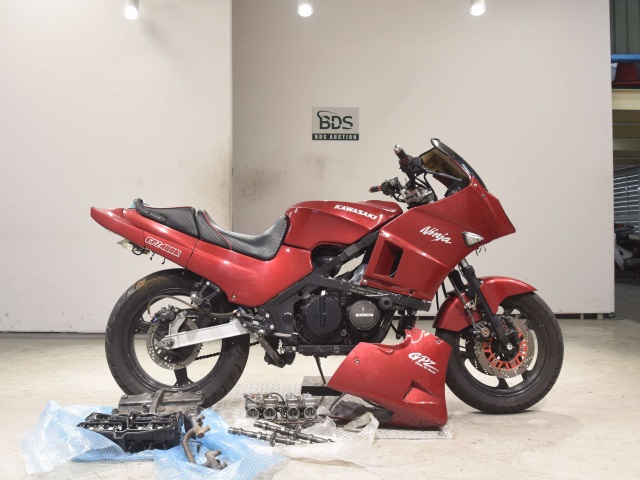 Kawasaki GPZ400R 1987