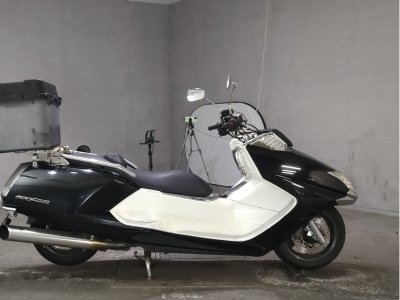 Yamaha MAGZAM