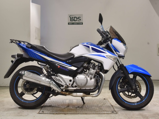 Suzuki GSR250