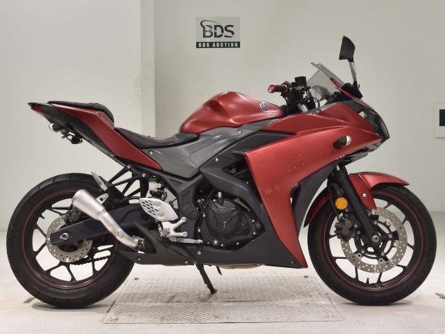 Yamaha YZF-R25 2015
