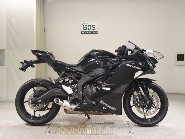Kawasaki NINJA ZX-25R 2021