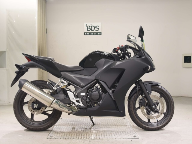 Honda CBR250R 2015