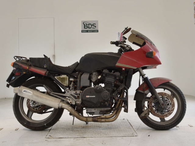 Kawasaki GPZ900R 1998