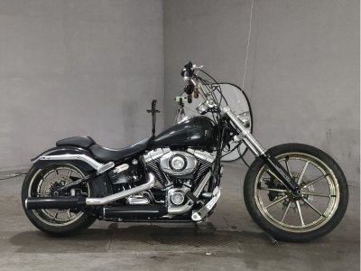 HD BREAKOUT FXSB1580 2015