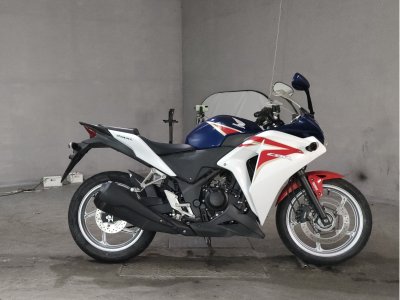 Honda CBR250R 2011