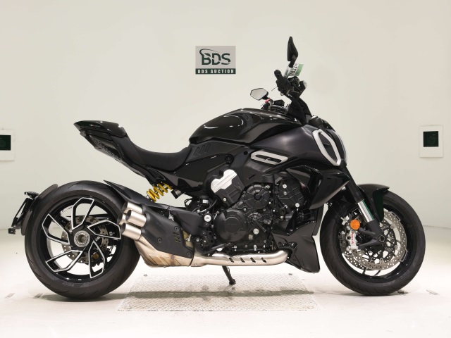 Ducati DIAVEL 2024
