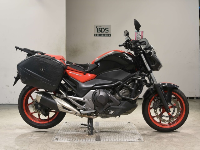 Honda NC750S 2016