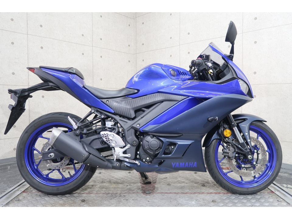 Yamaha YZF-R25 2022