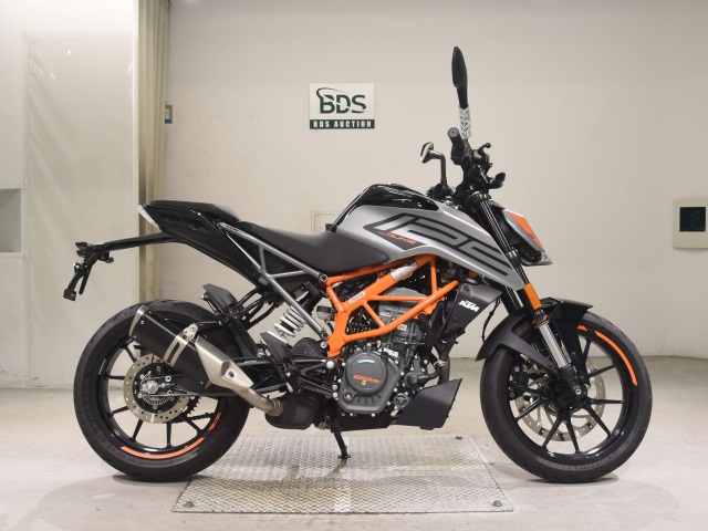 KTM 125 DUKE 2022