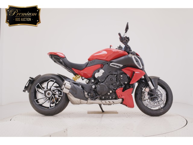 Ducati DIAVEL 2025