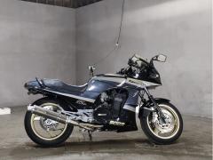 Kawasaki GPZ900R 1996