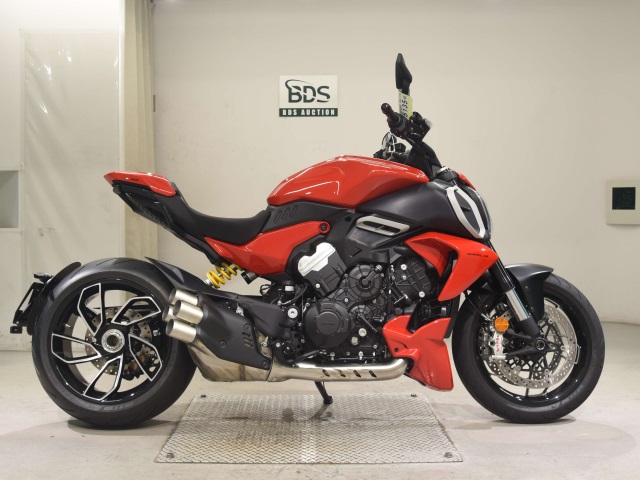 Ducati DIAVEL 2024