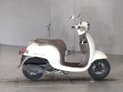Honda GIORNO 2011