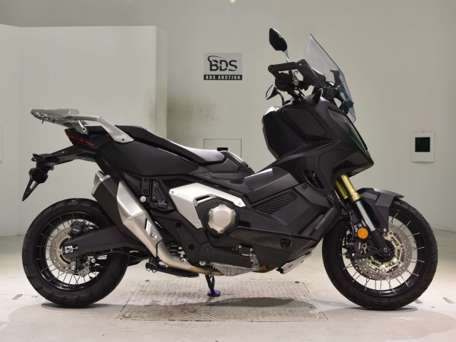 Honda X-ADV750 2023