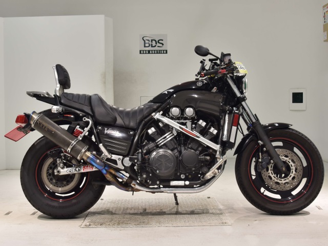 Yamaha V-MAX1200 2006