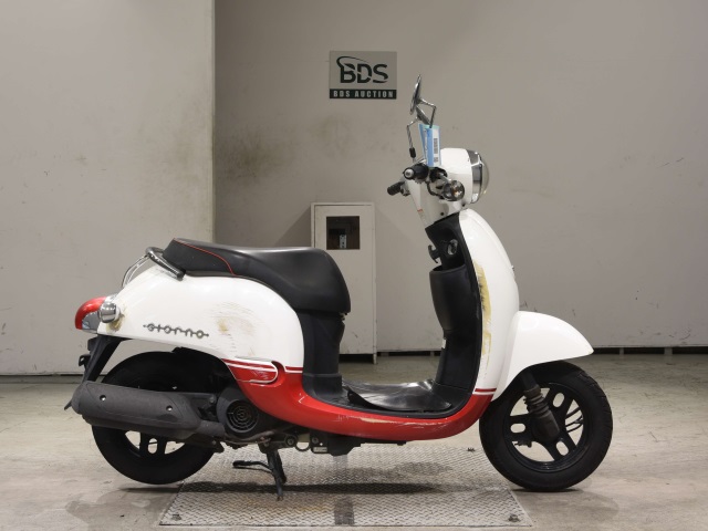 Honda GIORNO 2012