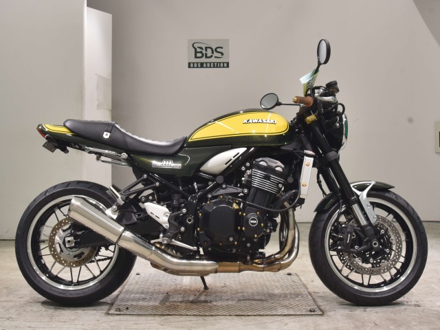 Kawasaki Z900RS 2023