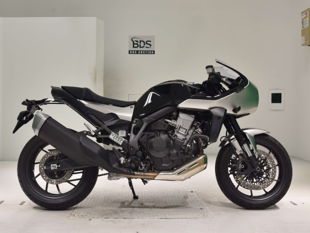 Honda HAWK11 2022