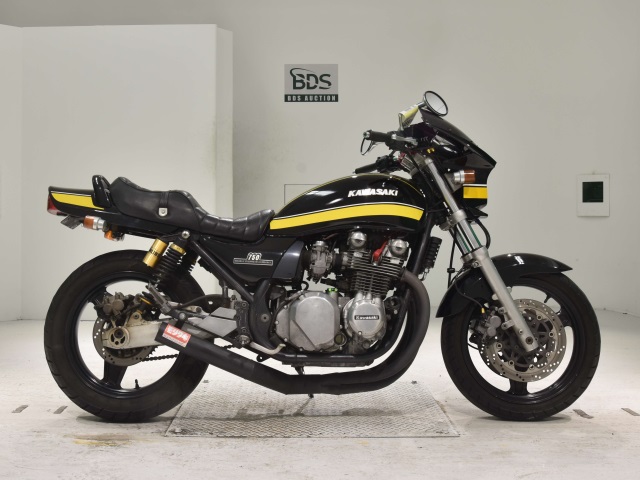 Kawasaki ZEPHYR750 2018