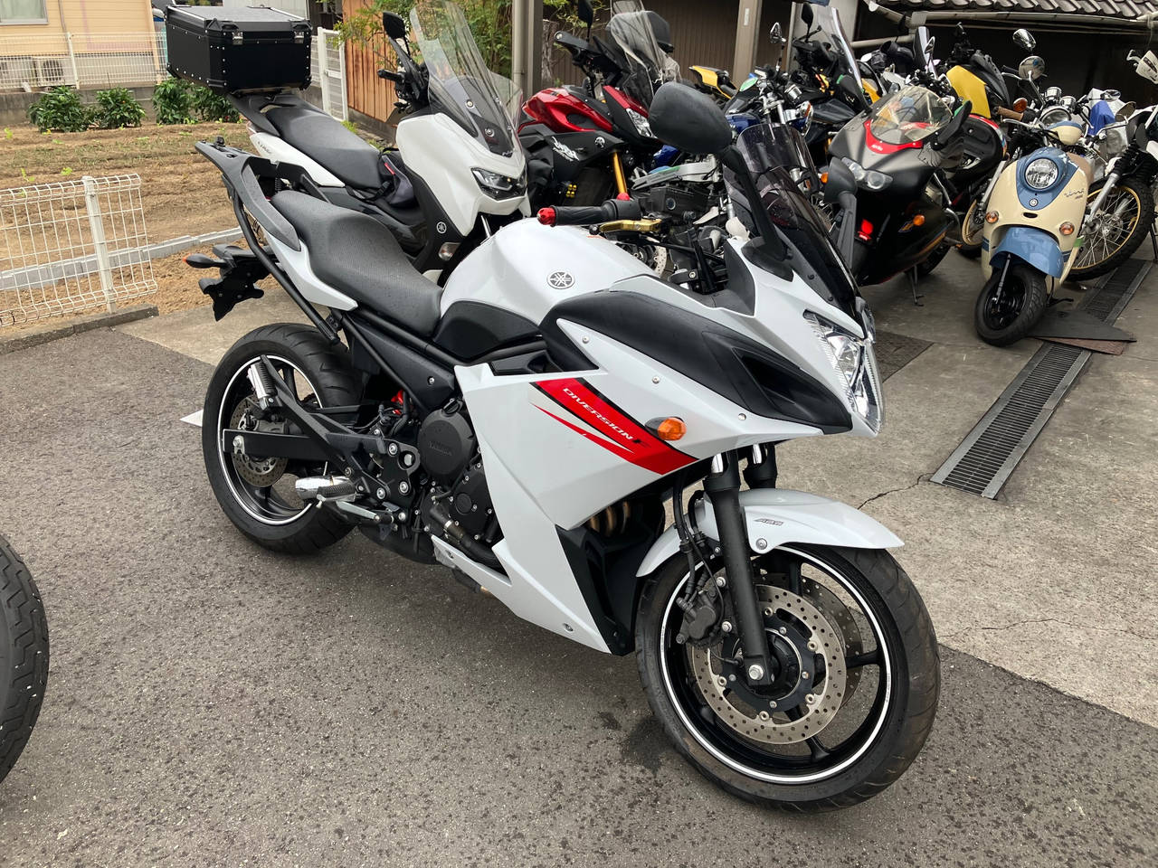 Yamaha XJ6 DIVERSION SA 2011