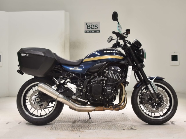 Kawasaki Z900RS 2023