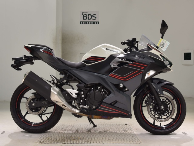 Kawasaki NINJA400 2024