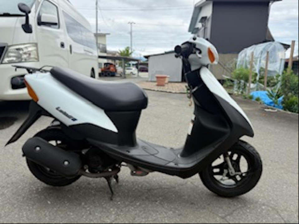 Suzuki LETS2