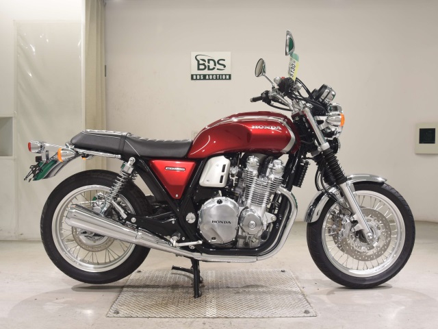 Honda CB1100EXA 2025