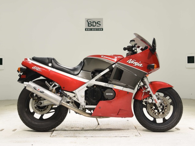 Kawasaki GPZ400R 1987
