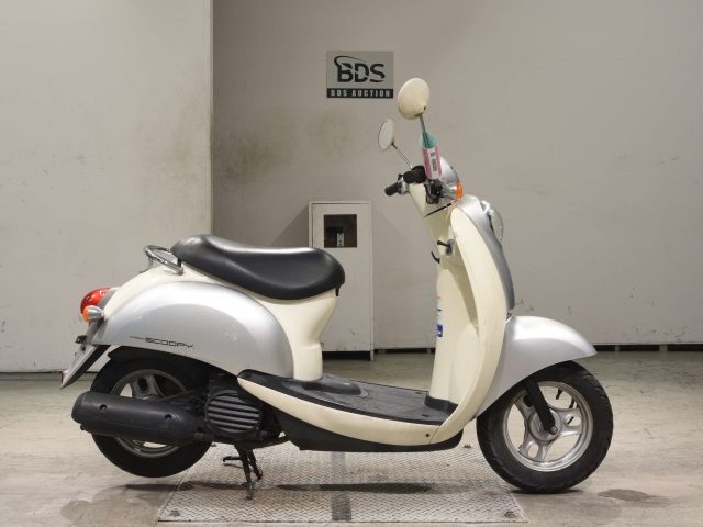 Honda SCOOPY50 2004