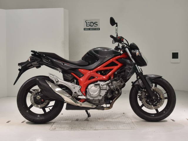 Suzuki GLADIUS SFV400 2014