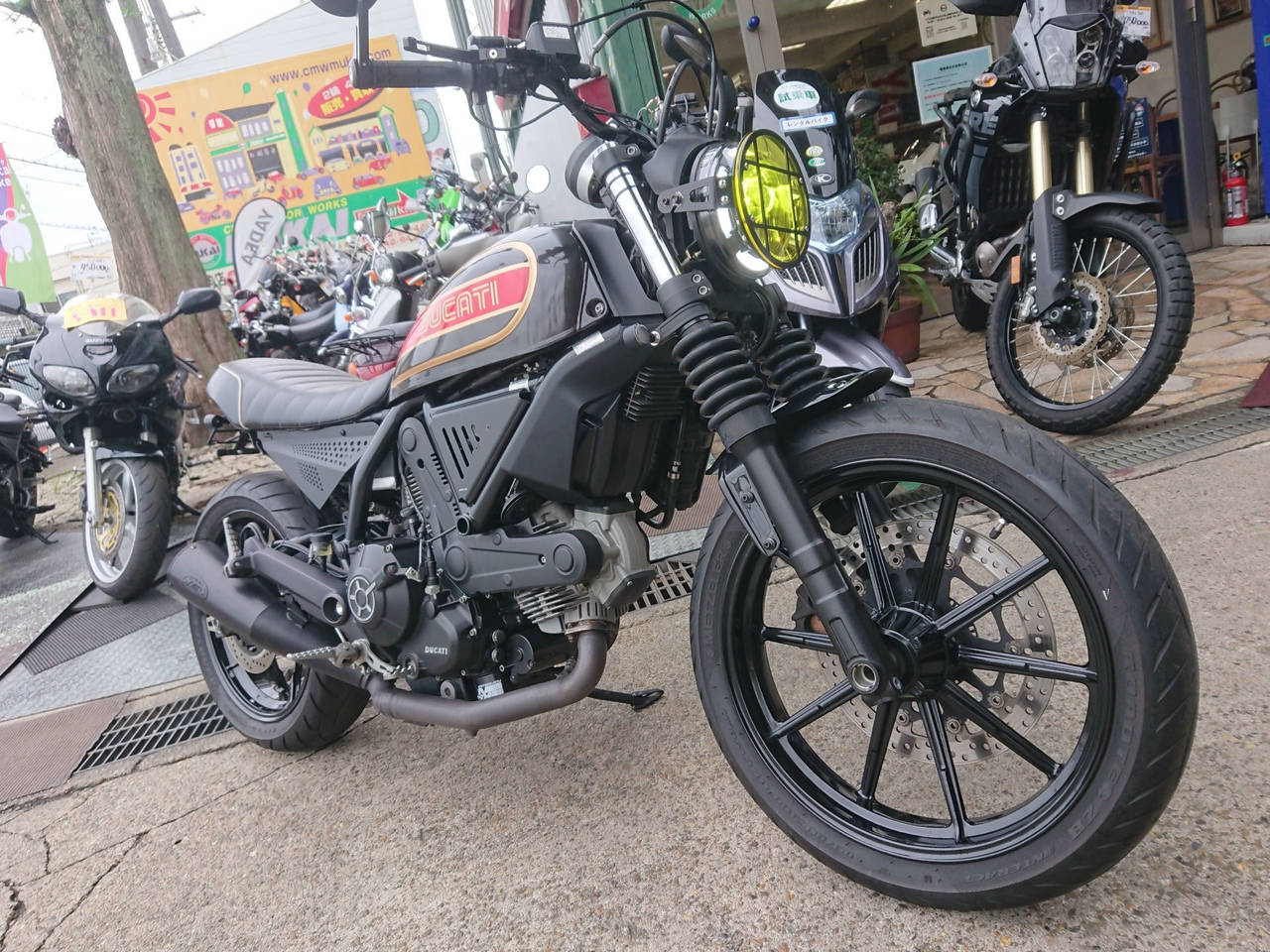Ducati SCRAMBLER SIXTY2 2016