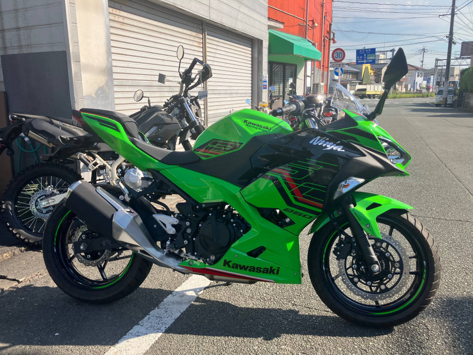 Kawasaki NINJA250A KRT 2024