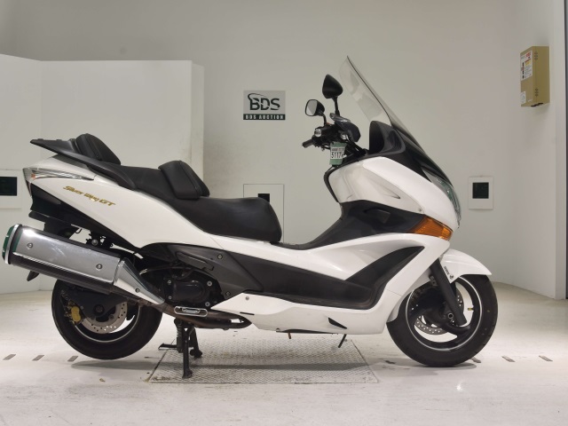 Honda SILVERWING600GTA 2010