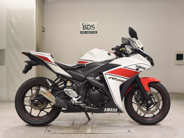 Yamaha YZF-R25A 2018