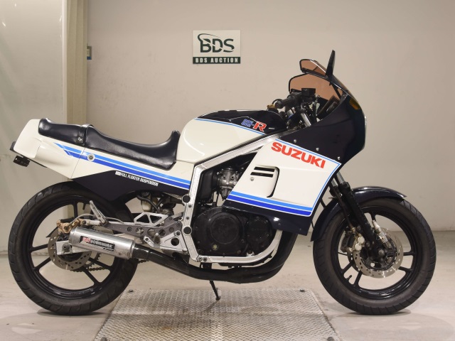 Suzuki GSX-R400 1984