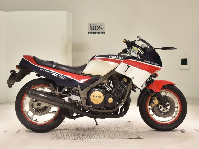 Yamaha FZ750 1985