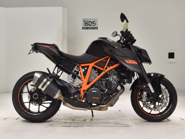 KTM 1290 SUPERDUKE R 2016