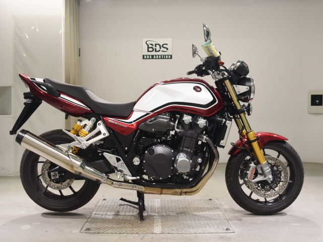 Honda CB1300SF 2021
