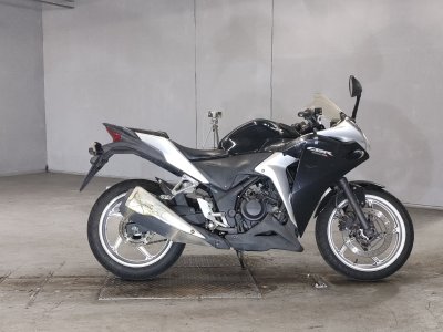 Honda CBR250R 2011