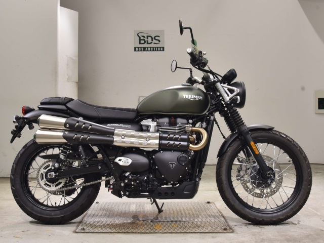 Triumph SCRAMBLER 900 2025