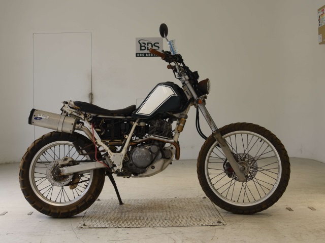 Yamaha SEROW XT225 1993