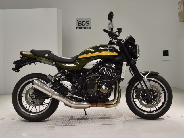 Kawasaki Z900RS 2021